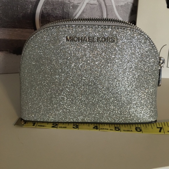 Michael Kors Travel Bag Silver Sparkle Leather New - Picture 6 of 8